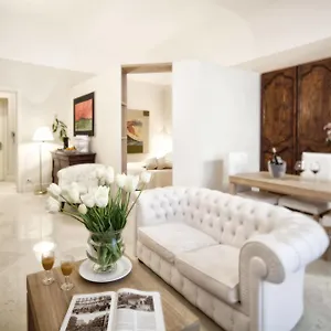 https://palazzo-brunaccini.sicilyhotelsitaly.net